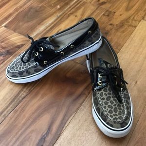 Sperrt Top-Söder Sneakers Shoes Sz 8 Women’s🍎